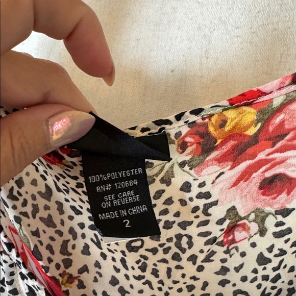 Torrid Floral Animal Tulip Back Tank Top Size 2X Blouse Shirt Career - Picture 4 of 4